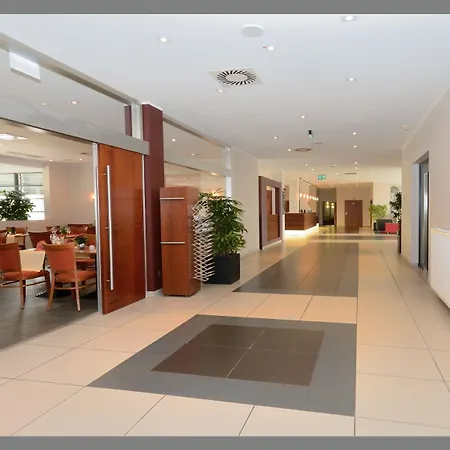 Kongresscenter Affiliated By Melia Hotel 4*