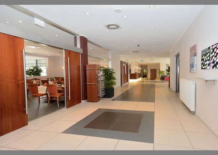 Kongresscenter Affiliated By Melia 호텔 4*